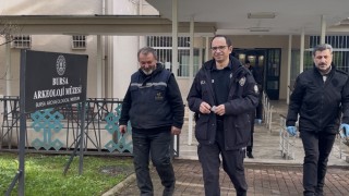 Bursada pes dedirten olay: Piknikte bulduğu top mermisini 10 gün evinde saklayıp müzeye getirdi