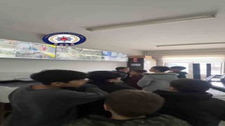 Bursada polisten çocuklara yönelik sosyal farkındalık etkinliği