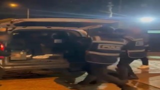 Bursada uyuşturucu operasyonu: 2 şüpheli yakalandı, çok sayıda uyuşturucu ele geçirildi