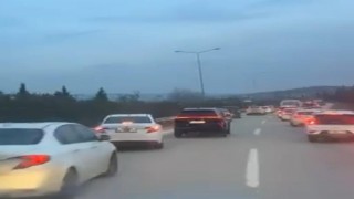 Bursada yoğun trafikte, fermuar sistemi takdir topladı