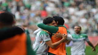 Bursaspor sahasında Kırklarelisporu farklı geçti