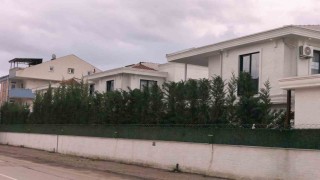 Cam silerken 4 metreden düştü