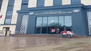 Çanakkalede huzur uygulamaları: 17 kaçak göçmen yakalandı, 4 organizatör tutuklandı