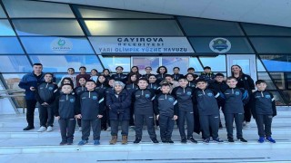 Çayırovalı yüzücüler yarışlardan 27 madalyayla döndü
