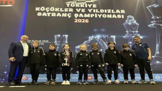 Çeşme Belediyesporlu satranççılardan Türkiye Şampiyonasında büyük başarı