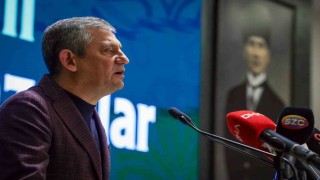 CHP Genel Başkanı Özel: Filistin için verilen mücadeleye hem diplomatik desteği hem de insani desteği vermiş olan bir ülkeyiz