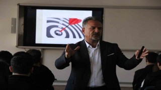 Cizrede lise öğrencilerine yönelik YKS semineri düzenlendi
