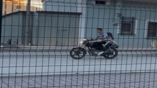 Çocukların plakasız motosikletle gezisi korkuttu