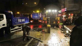 Çorluda gece yarısı altyapı alarmı: Kanalizasyon hattı çöktü