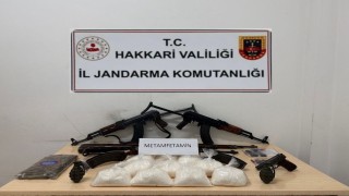 Çukurcada uyuşturucu ve silah ele geçirildi