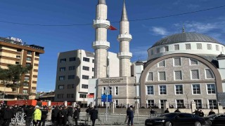 Cumhurbaşkanı Erdoğan, cuma namazını Ataşehirde eda etti