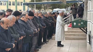 Denizde boğulan gencin cenazesi Karabükte toprağa verildi