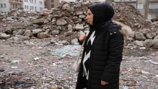 Depremin ilk yarım saatinde annesini kaybetti, 60 saat sonra kendisi kurtarıldı
