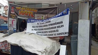 Devrekte kurallara uymayan pazarcı esnafının tezgahı kapatıldı