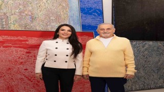 Devrim Erbil: Gökyüzü Öyle Maviydi Ki izleyiciyle buluşuyor
