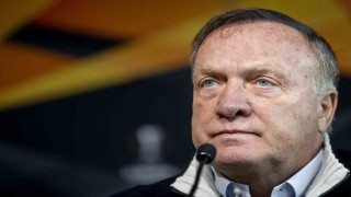 Dick Advocaat, Curaçao Milli Takımından istifa etti