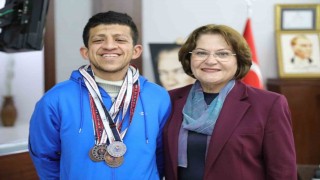 Didimin özel sporcusundan Milli başarı