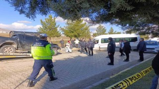 Diyarbakırda 5 aracın karıştığı kazada maddi hasar oluştu
