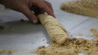 Diyarbakırda günlük tatlı tüketimi tonları aştı: İşletmeler üç vardiyaya geçti