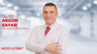Dr. Sayar, Karanlıkta kullanılan telefon ışığı göz sağlığını olumsuz etkiler