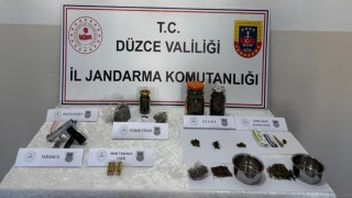 Düzcede uyuşturucu operasyonunda 2 kişi gözaltına alındı