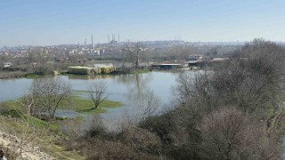 Edirne Yıldırım Mahallesinde hayvan çiftlikleri su altında