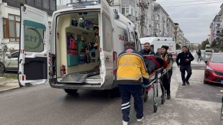 Edirnede otomobillerin çarpıştığı kaza kamerada