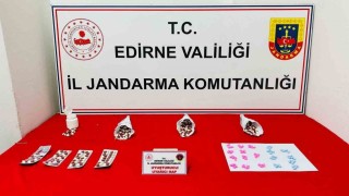 Edirnede uyuşturucuya jandarma darbesi: Karı-koca suçüstü yakalandı
