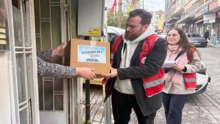 Efelerde vatandaşlara gıda desteği