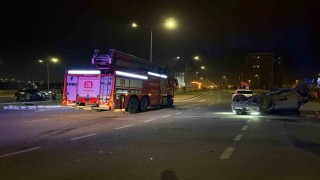 Ehliyetsiz sürücünün karıştığı kazada kamyonet takla attı: 2 yaralı