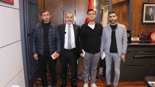 Elazığ TSOdan fuar katılımcılarına hediye