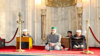 Elazığda camilerde mukabele geleneği