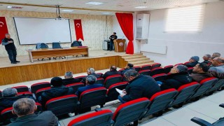 Elazığda muhtarlara çığ farkındalık eğitimi