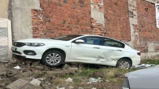 Elazığda trafik kazası: 2 yaralı