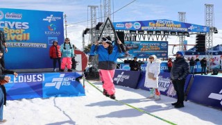 Erciyes Kış Spor Festivaline binlerce katılım