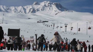Erciyese sömestir bereketi: 1.4 milyon turist ziyaret etti