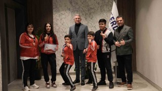 Erdem Kolejinden karatede tarihi başarı