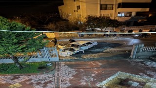 Erzinde bahçe duvarına çarpan otomobilin sürücüsü yaralandı