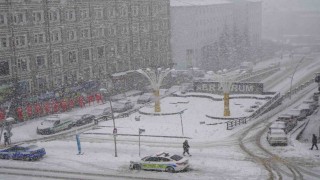 Erzurumda kar sebebiyle 312 köyün yolu kapalı