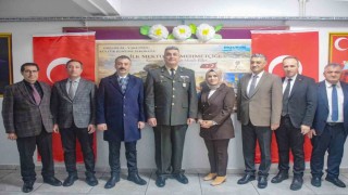 Erzurumlu minik yürekler Mehmetçiğe mektup yazdı