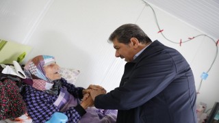 Esenlerde Sosyal Kart ile emeklilere anlamlı destek