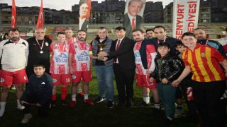 Esenyurt Belediyesi Mahalleler Arası Futbol Turnuvasının kazananı dostluk oldu