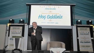 Esenyurt Belediyesinin Ramazan etkinliklerinde Nurullah Genç Esenyurtlularla buluştu
