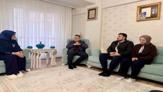 Esenyurtta Başkan Vekili Can Aksoy, ilk iftarını şehit ailesiyle açtı