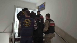 Eve silahlı saldırı kamerada: 2 gözaltı