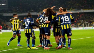 Fenerbahçenin namağlup ünvanını 21. haftada da sürdürdü