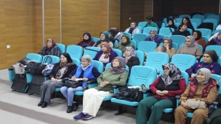 Finikeli kadınlara ‘Çevre Dostu Çiftçi Kart tanıtıldı