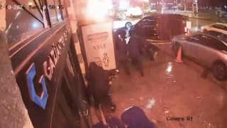 Gaziantepte lüks restorana saldırı anı kameraya yansıdı