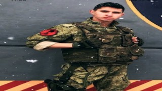 Genç astsubay kalbine yenik düştü