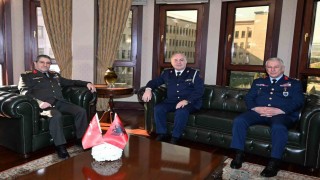 Genelkurmay Başkanı Bayraktaroğlu, Arnavutluk Hava Kuvvetleri Komutanı Dimoyu kabul etti
